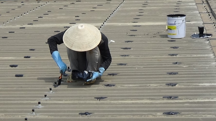 Thợ chống dột mái tôn tại quận Bình Thạnh -0867.502.728